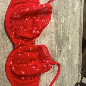 NWOT never worn lacy underwire Panache bra. 24G